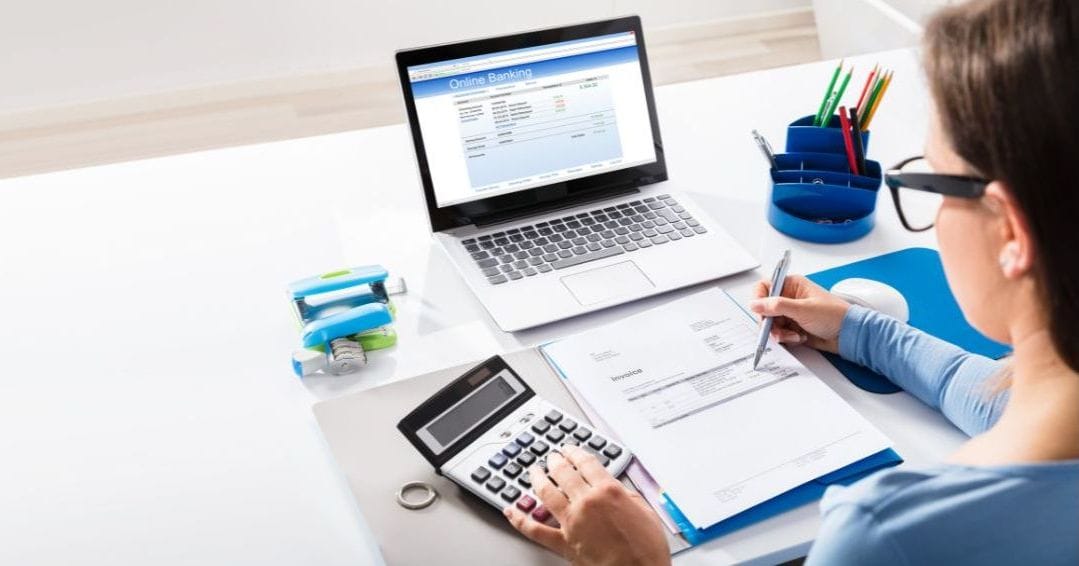 Pricing Models: 10 Critical Factors When Choosing a Transcription Service featured image