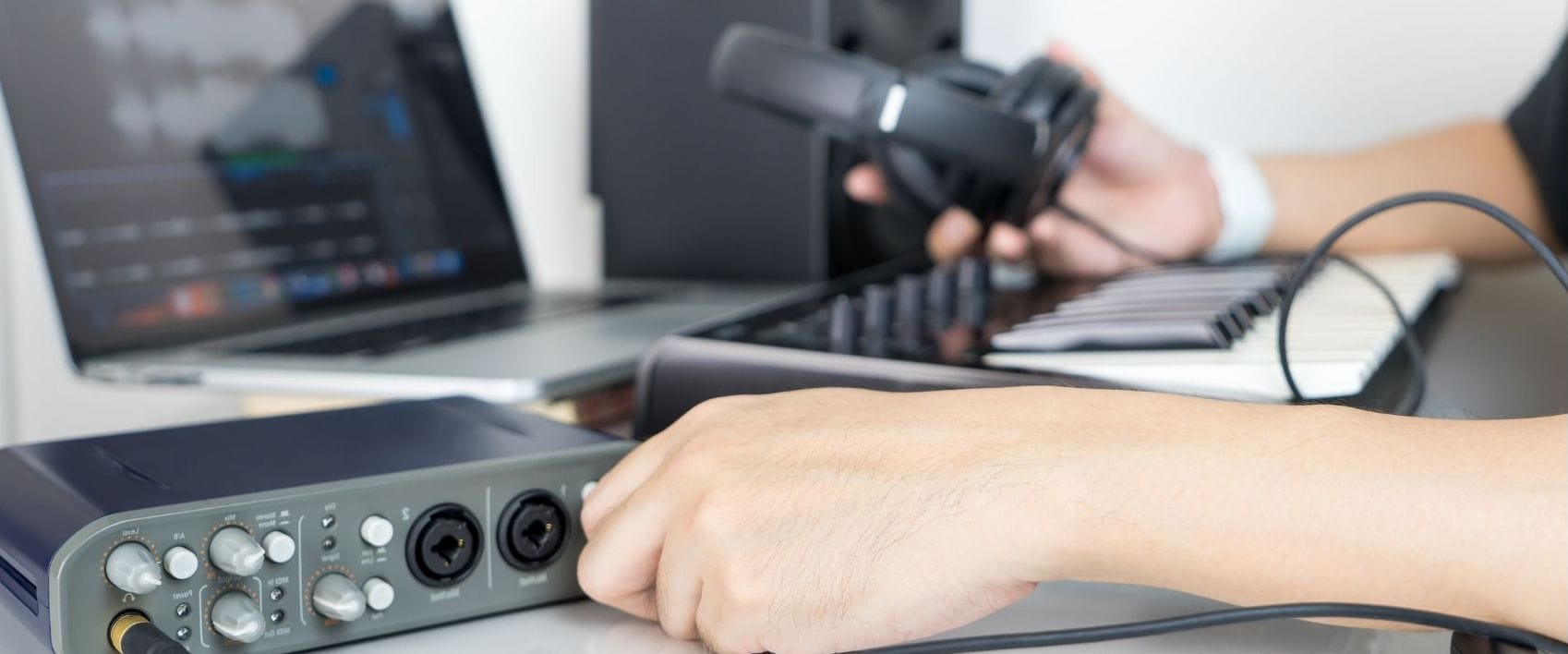 Background noise audio captions Background noise audio captions